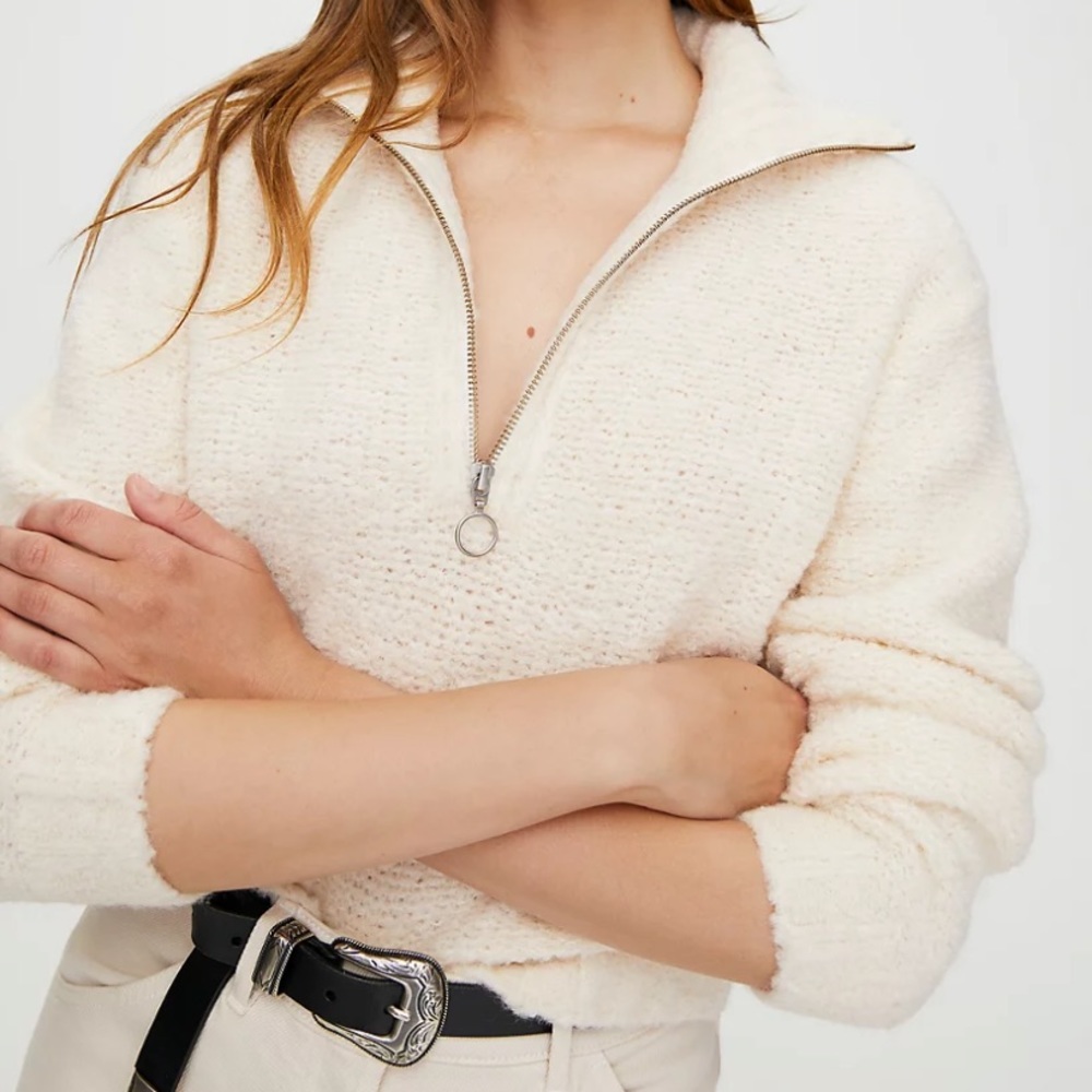 Aritzia Gwyneth Sweater